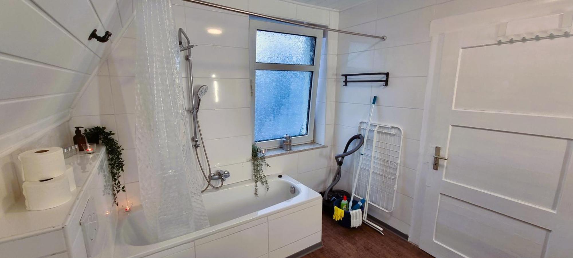 Nigella Apartment Direkt Am Hauptbahnhof Celle Fur 6 Personen Mit Kostenfreiem Parkplatz Voll Ausgestatteter Kuche Elite Standard Buitenkant foto