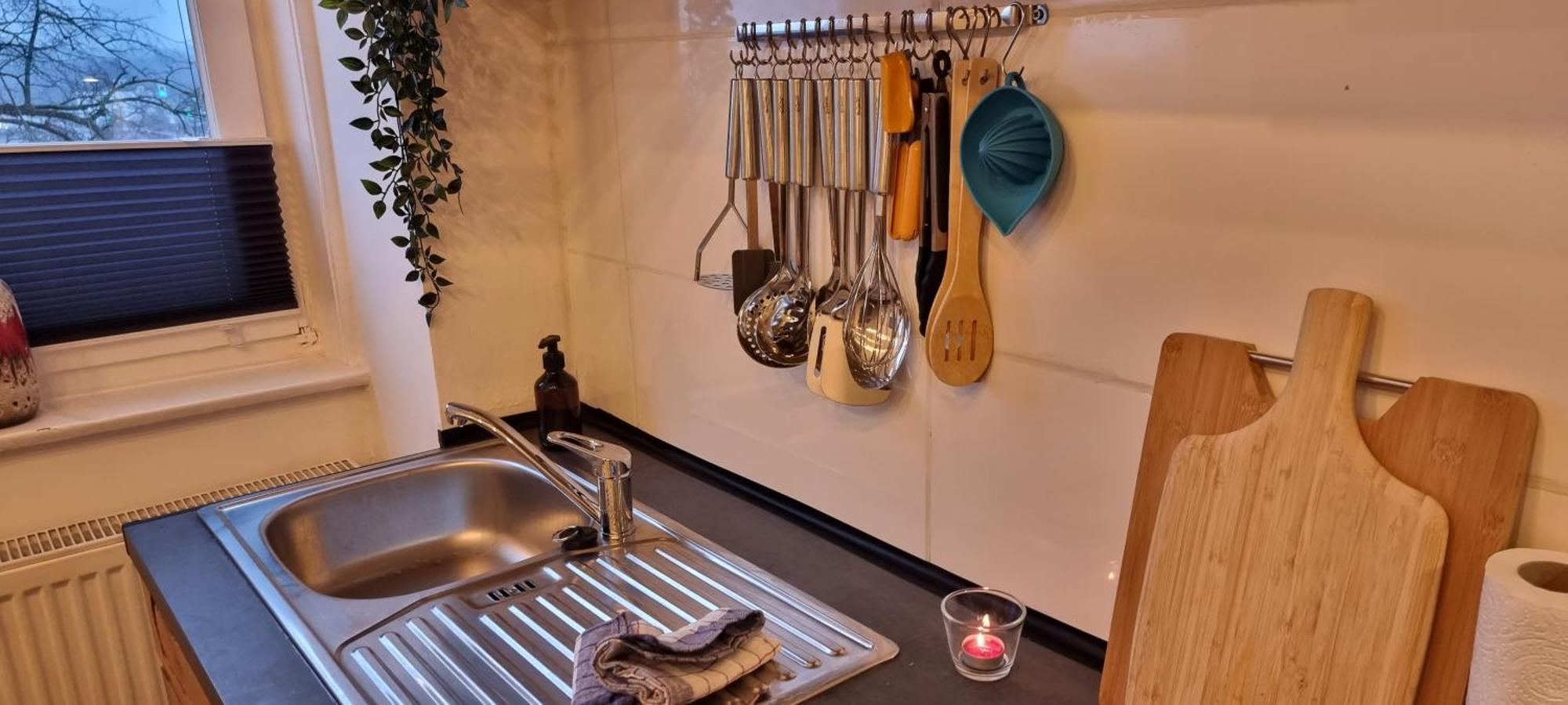 Nigella Apartment Direkt Am Hauptbahnhof Celle Fur 6 Personen Mit Kostenfreiem Parkplatz Voll Ausgestatteter Kuche Elite Standard Buitenkant foto